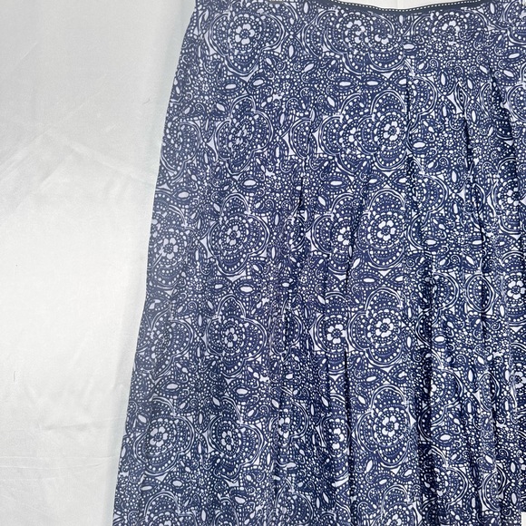 Elegant Navy Patterned‎ Skater Skirt 100% Cotton Size 12 - Picture 2 of 11